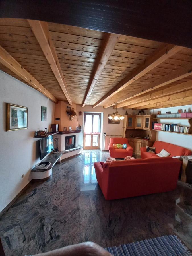 casa vacanza da ghislin Teglio Esterno foto