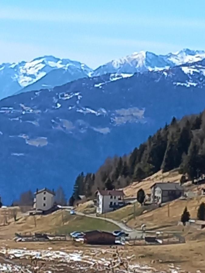 casa vacanza da ghislin Teglio Esterno foto